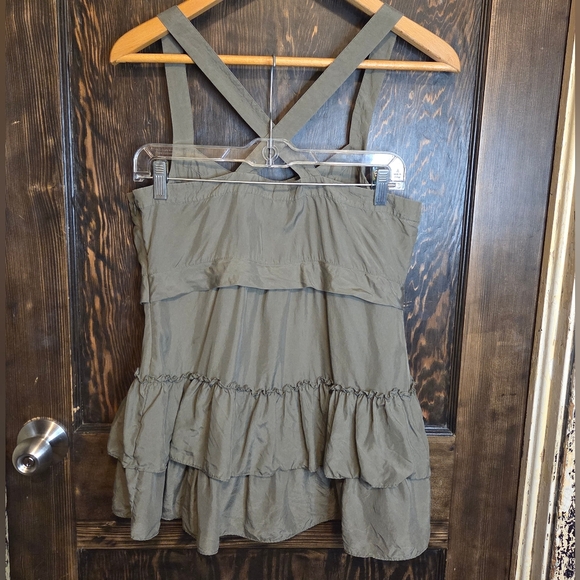 Banana Republic Sage Silk  Ruffled Tiered Crossback Straps Top - Picture 8 of 13